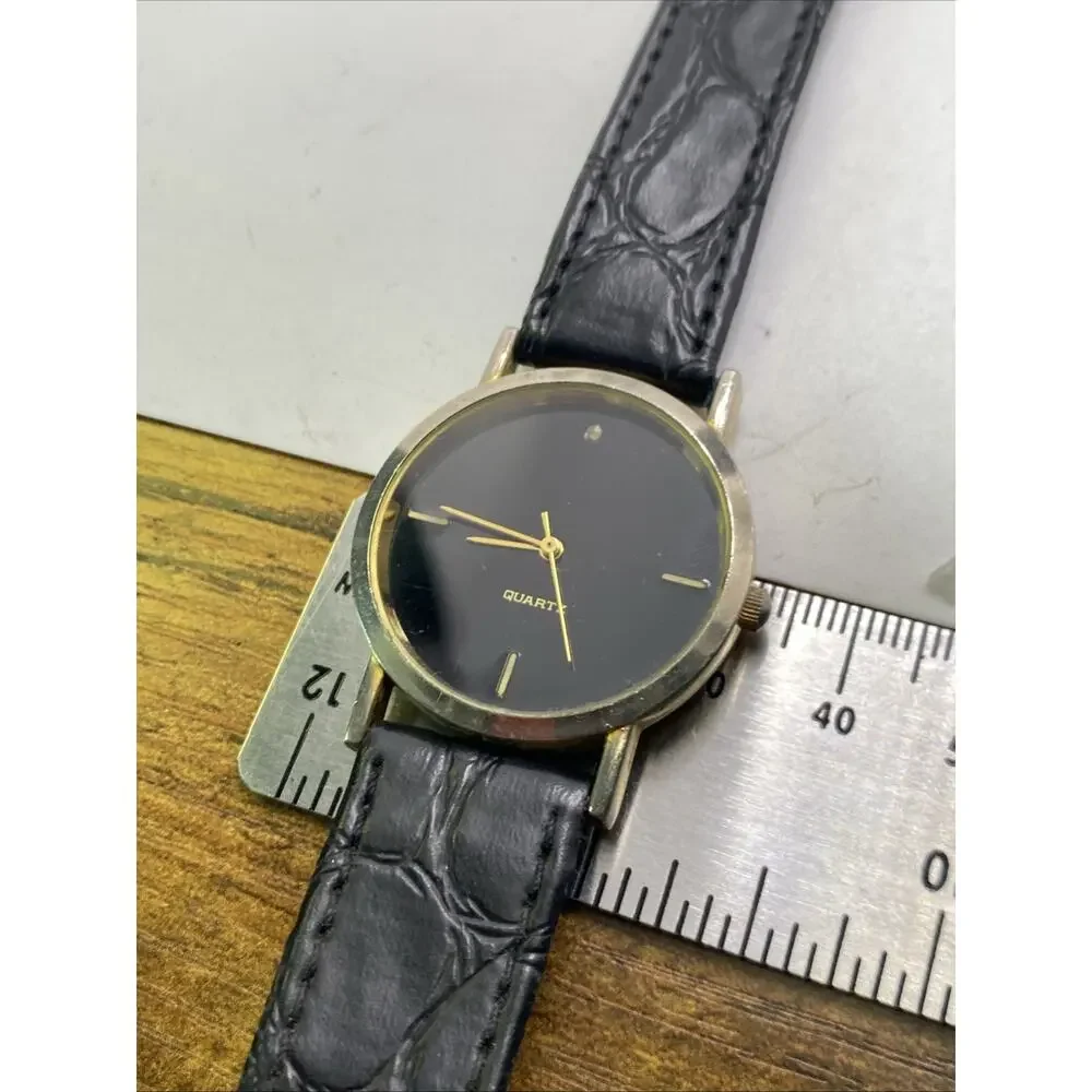 Unbranded band worn